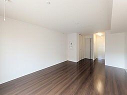 Luminous 1階ワンルームのリビング/ダイニング