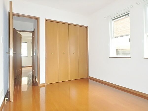 detached 東京都八王子市七国６丁目2-6

地図を見る