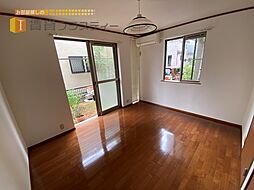 オーパス高谷 1階1Kのリビング/ダイニング