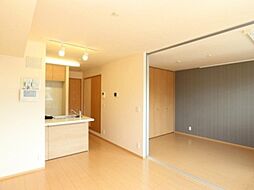 リボーン・ルーチェ 2階2LDKのリビング/ダイニング