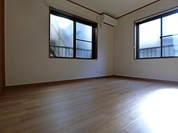 ノイエ下馬 1階2Kのリビング/ダイニング