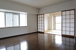 居間
