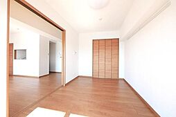 アーバハイツ六町2号館 3階1LDKのリビング/ダイニング