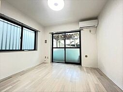 メゾン・ド・アエロスター 1階ワンルームのリビング/ダイニング