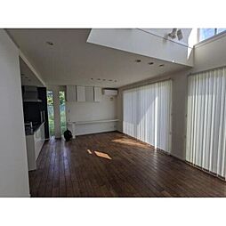 フォレストハウス緑台 1階4LDKのリビング/ダイニング