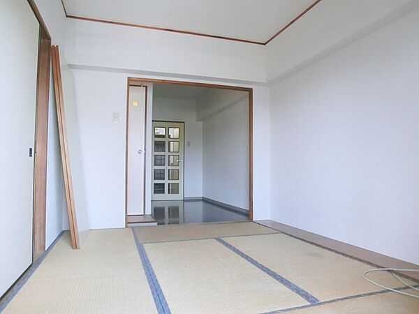 画像4:落ち着いた和室です。