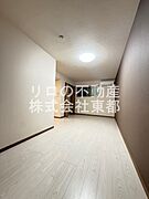 広いリビングでゆったりくつろげる憩いの空間♪
