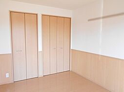 メゾンアンソレイユVI 1階2LDKのリビング/ダイニング