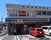 セブンイレブン稲城大丸東店 376m