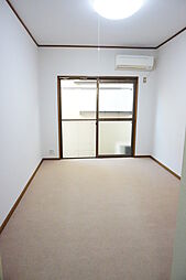 ベルメゾン 102 1階ワンルームのリビング/ダイニング