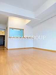 SUN SKY 6階3LDKのリビング/ダイニング