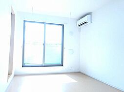 リヴェールII 2階1LDKのリビング/ダイニング