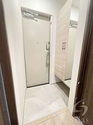 ClashistUMEKITA_内装_3