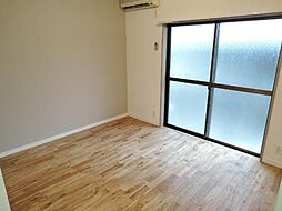 メゾンフローレンス 102 1階ワンルームのリビング/ダイニング