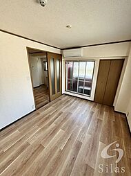 居間