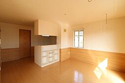 クリスタル エトワール 2階3LDKのリビング/ダイニング