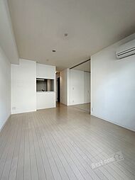 シャーメゾン三宝 103 1階1LDKのリビング/ダイニング