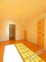 JR阪和線 紀伊中ノ島駅 徒歩10分の賃貸アパート 2階2LDKのリビング/ダイニング