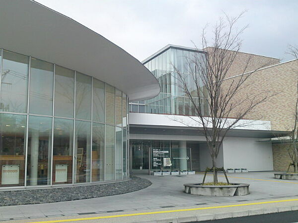 画像24:新潟市立中央図書館 257m