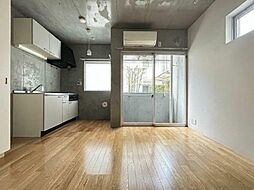 Clef A棟 1階ワンルームのリビング/ダイニング