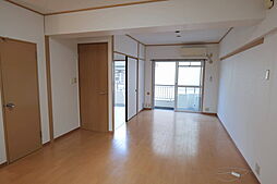 マンション吉岡 2階1LDKのリビング/ダイニング