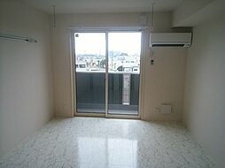 オズシティ 3階1Kのリビング/ダイニング