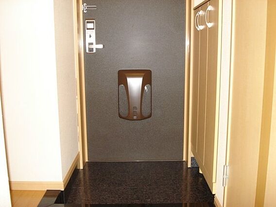 スリーグッド２_内装_2