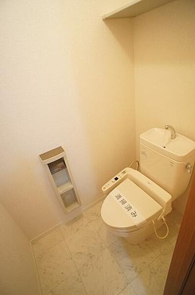 画像11:■トイレ■　温水洗浄暖房便座付です♪
