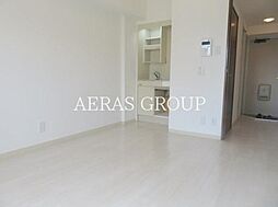 レジデンス三軒茶屋スクエア 4階ワンルームのリビング/ダイニング