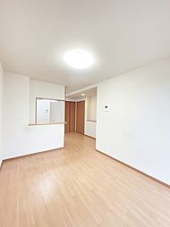 ゼン・フィオーレ 1階1LDKのリビング/ダイニング