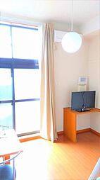 レオパレスカームヒルズ 1階1Kのリビング/ダイニング