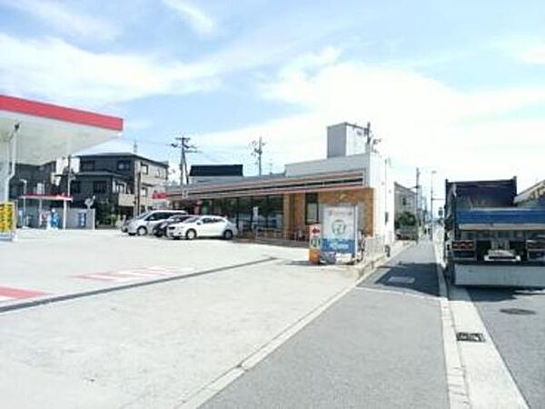 画像24:セブンイレブン堺大泉緑地 692m