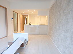 サンパレス綾瀬 7階3LDKのリビング/ダイニング