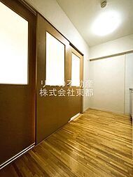 ロイヤルパーク多摩川 4階1Kのリビング/ダイニング