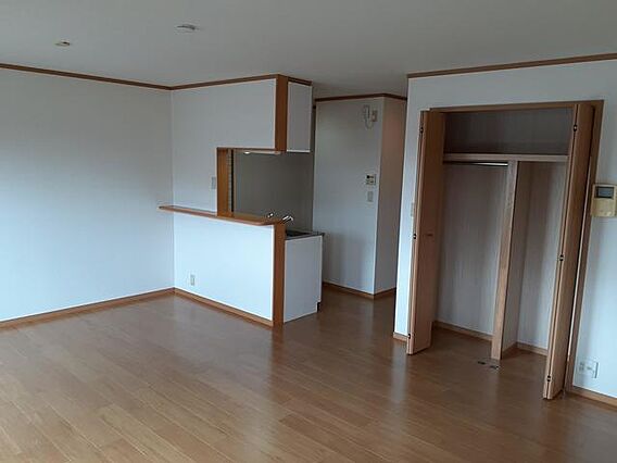 ナーシサス_内装_0