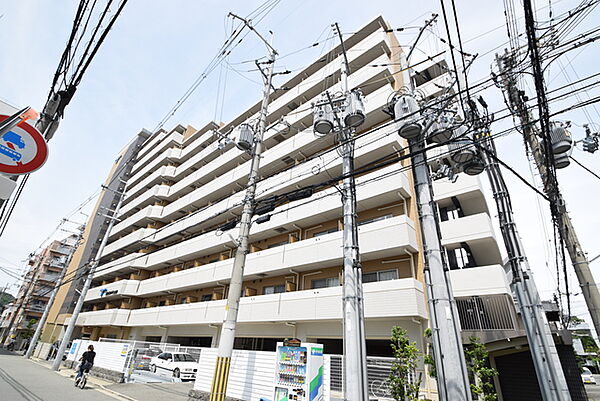 SERENiTE江坂四番館 ｜大阪府吹田市垂水町３丁目(賃貸マンション1LDK・2階・33.44㎡)の写真 その1