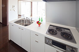 同建物内の写真を掲載しており、実際の部屋とは異なる場合がございます。