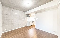 ウェルスクエアイズム西小山 3階1LDKのリビング/ダイニング