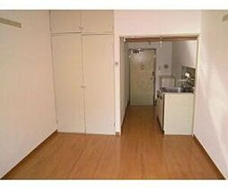 パープルティアラ 1階1Kのリビング/ダイニング