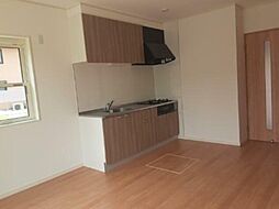 ピュアメゾンII 1階2LDKのリビング/ダイニング