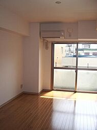 パルティール 4階ワンルームのリビング/ダイニング