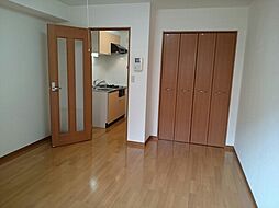 プレッソ新井 1階1Kのリビング/ダイニング