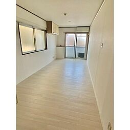 メゾン・ド・マルス 3階ワンルームのリビング/ダイニング