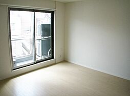 JR横須賀線 西大井駅 徒歩3分の賃貸マンション 1階ワンルームのリビング/ダイニング