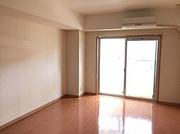 プラネットフィールドSUMA 1階ワンルームのリビング/ダイニング