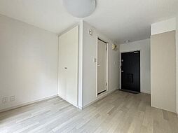 麻布フラット 3階ワンルームのリビング/ダイニング