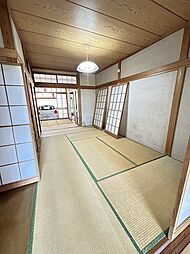 居間