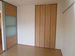 エーデルワイス 1階2LDKのリビング/ダイニング