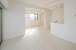 グロリアス西荻窪 605 6階1LDKのリビング/ダイニング