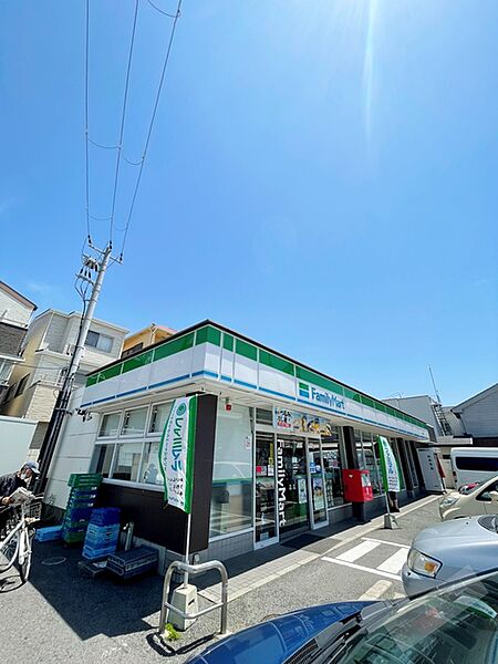 画像30:ファミリーマート京屋西湊店 822m